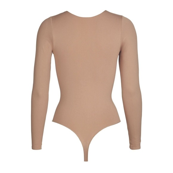 NWB ESSENTIAL CREW NECK LONG SLEEVE BODYSUIT - Picture 2 of 8